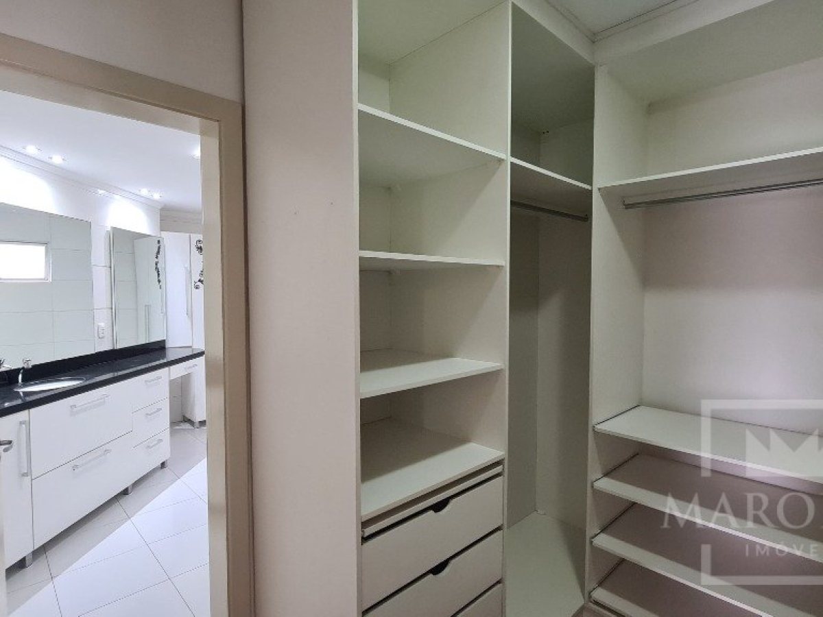 Apartamento com 149m², 3 dormitórios, Sim suíte, 1 vaga, no bairro Centro em Marau