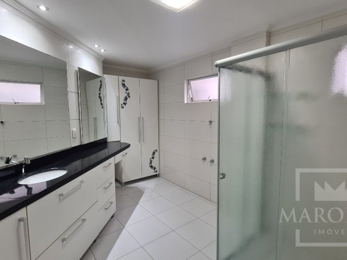 Apartamento com 149m², 3 dormitórios, Sim suíte, 1 vaga, no bairro Centro em Marau