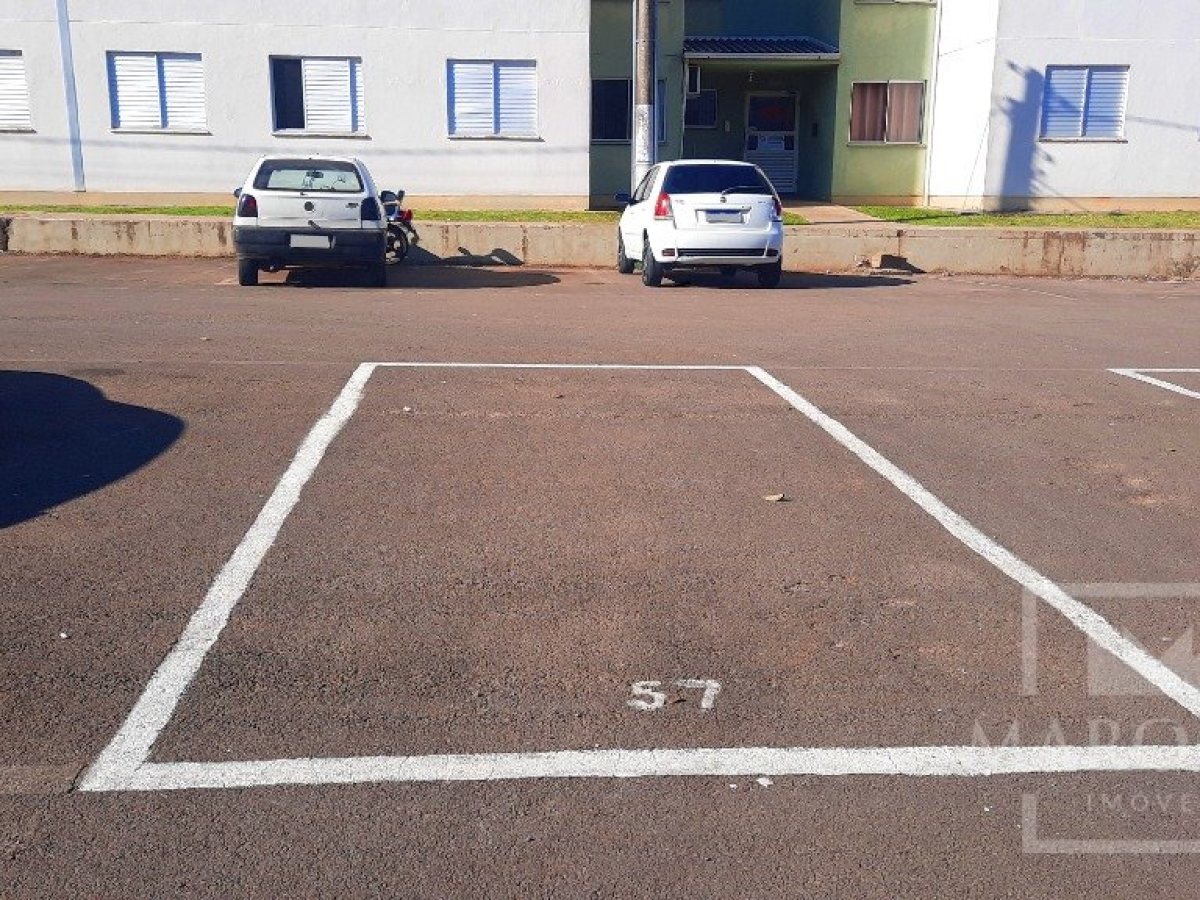 Apartamento com 73m², 3 dormitórios, Nao suíte, 1 vaga, no bairro Frei Adelar em Marau