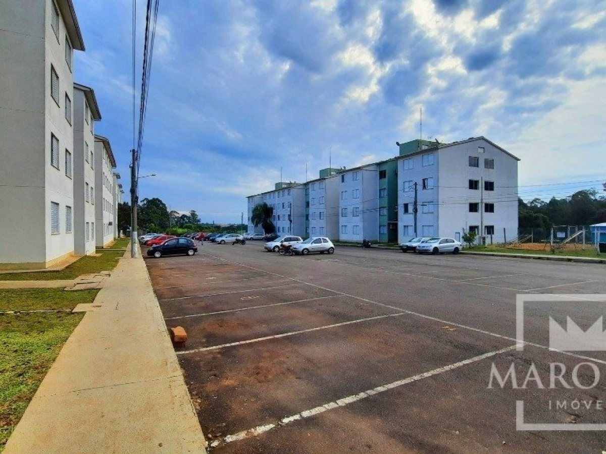 Apartamento com 73m², 3 dormitórios, Nao suíte, 1 vaga, no bairro Frei Adelar em Marau