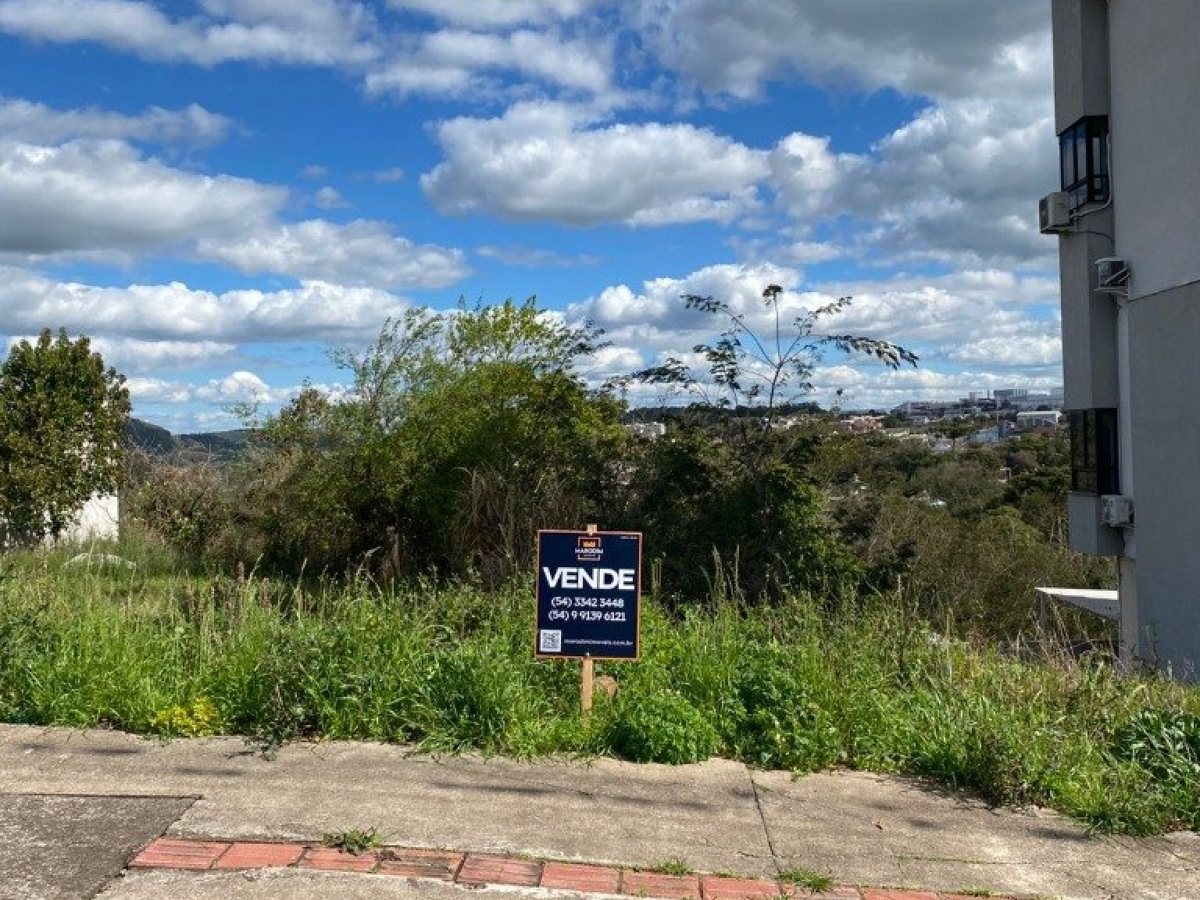 Terreno com 338m², Nao suíte, no bairro Loteamento Santin em Marau