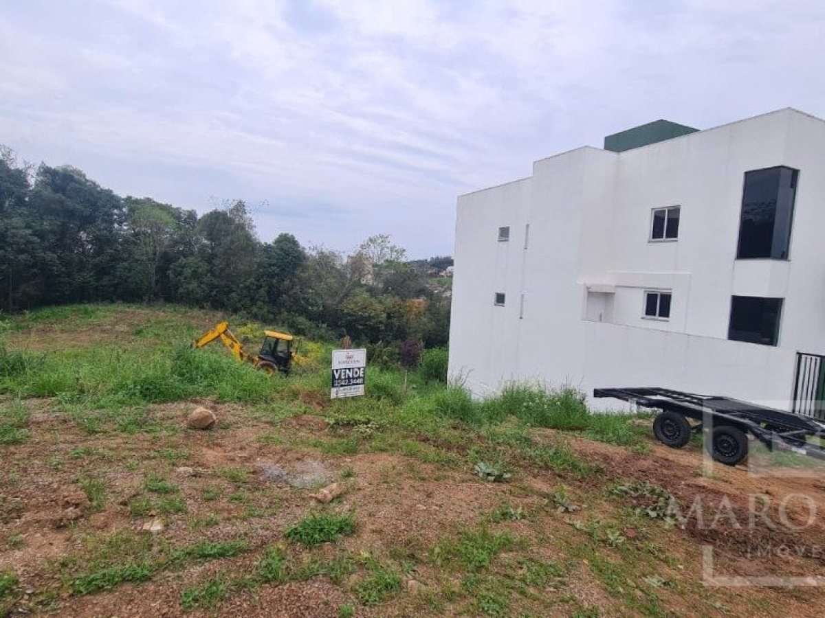 Terreno com 300m², Nao suíte, no bairro Loteamento Falquembach em Marau