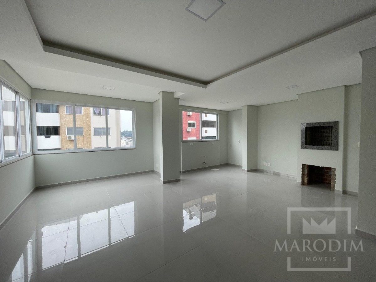 Apartamento com 112m², 3 dormitórios, Nao suíte, 1 vaga, no bairro Centro em Marau