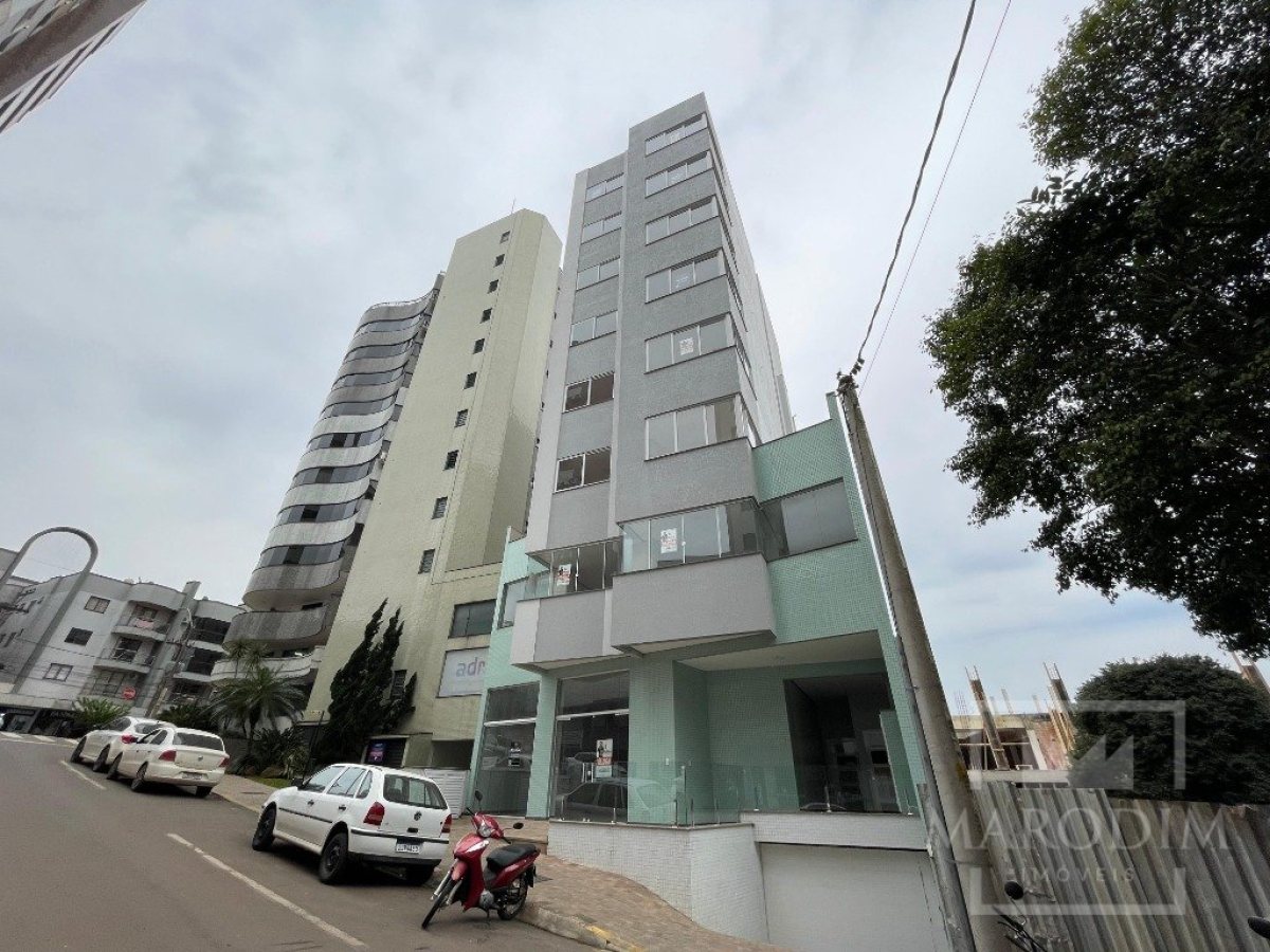 Apartamento com 112m², 3 dormitórios, Nao suíte, 1 vaga, no bairro Centro em Marau