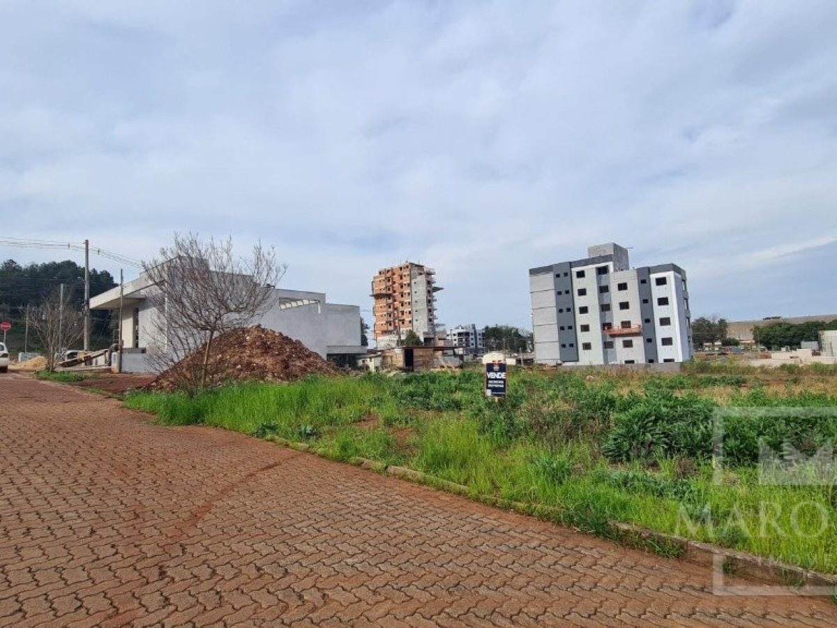 Terreno com 350m², Nao suíte, no bairro Loteamento Santin em Marau