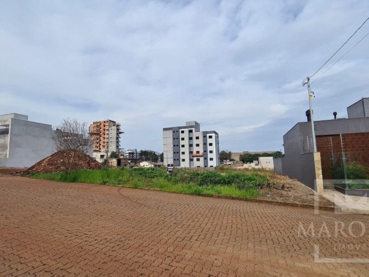 Terreno com 350m², Nao suíte, no bairro Loteamento Santin em Marau