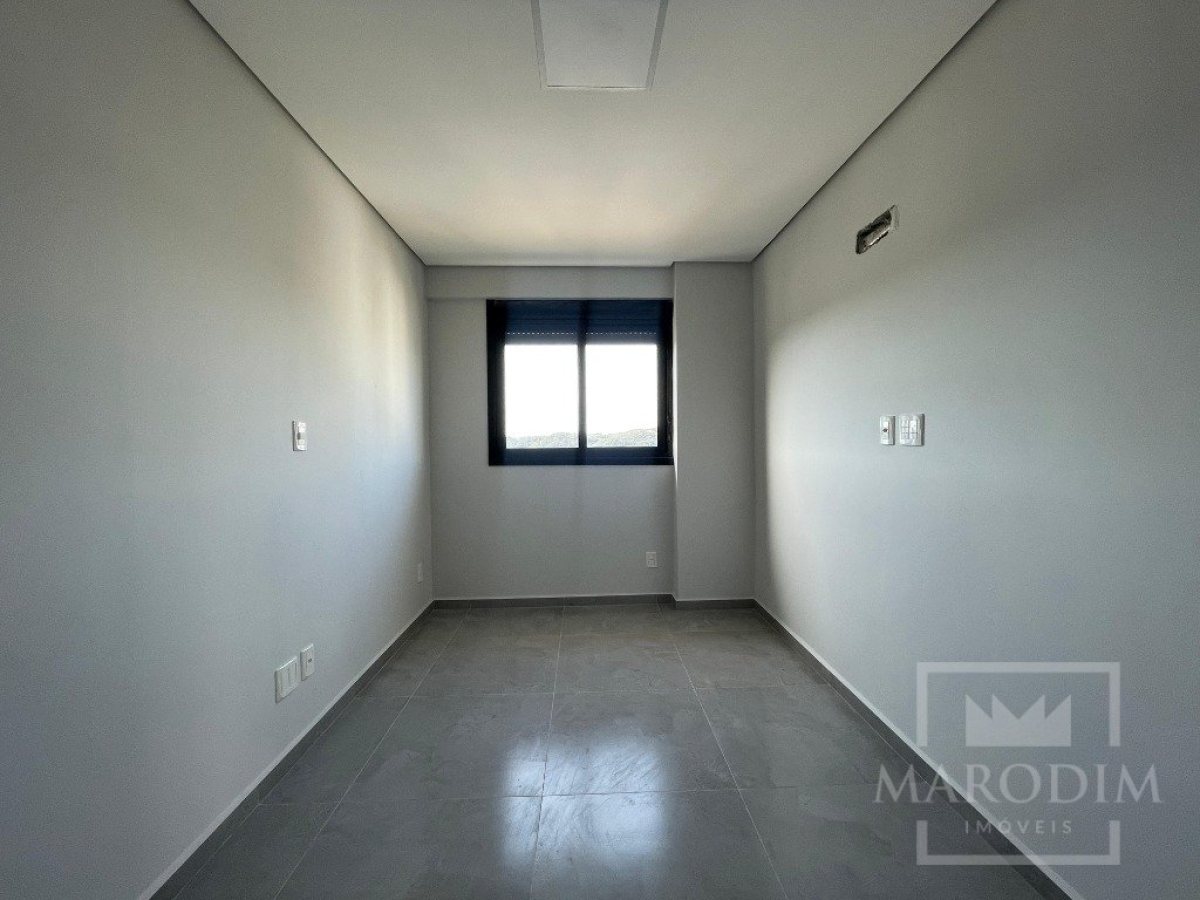 Apartamento com 67m², 2 dormitórios, Nao suíte, 1 vaga, no bairro Centro em Marau