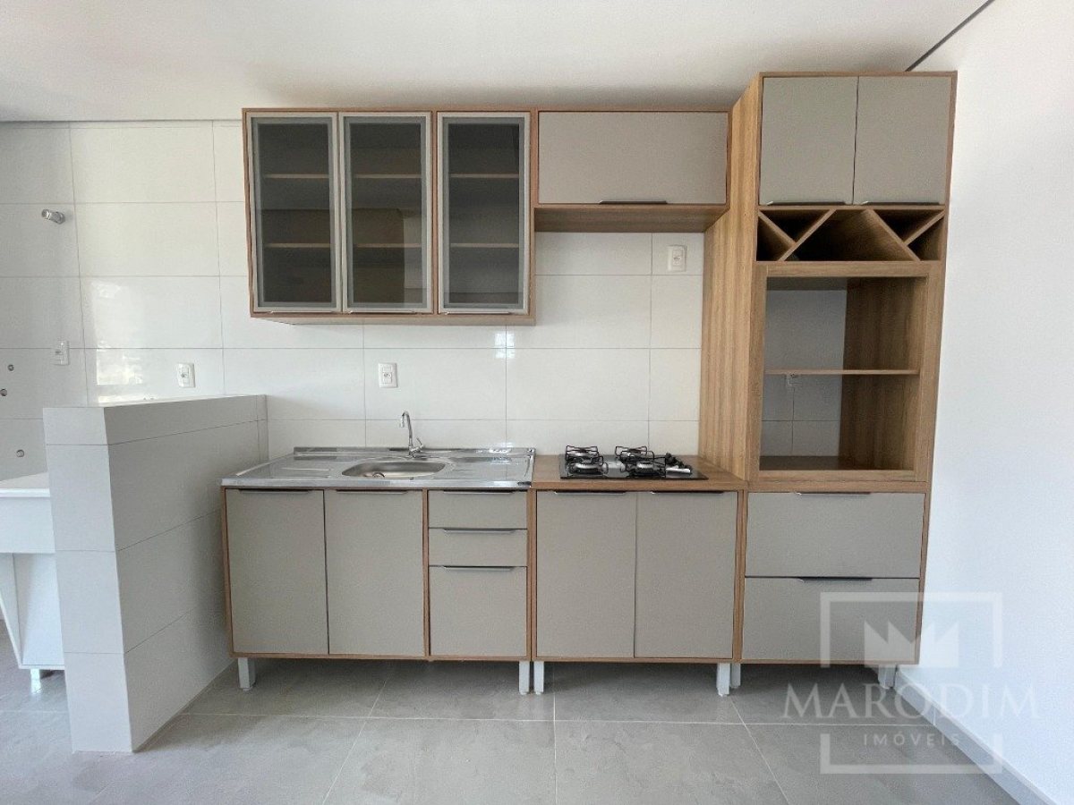 Apartamento com 67m², 2 dormitórios, Nao suíte, 1 vaga, no bairro Centro em Marau