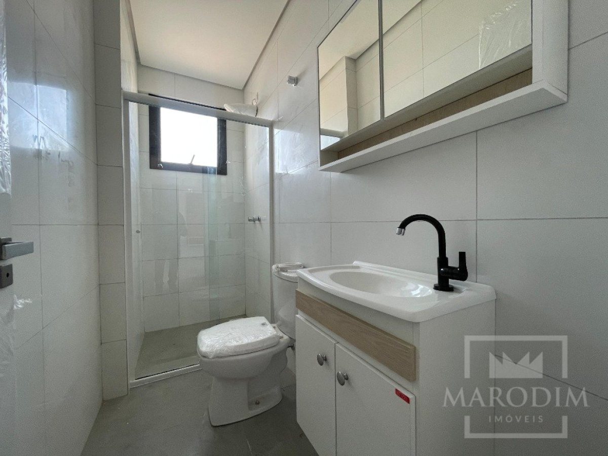 Apartamento com 67m², 2 dormitórios, Nao suíte, 1 vaga, no bairro Centro em Marau