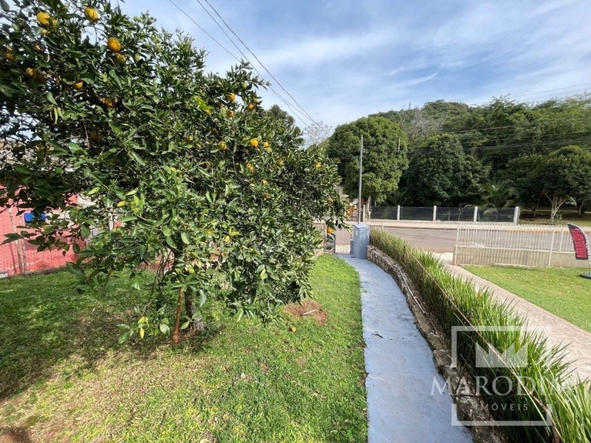 Casa com 99m², 2 dormitórios, Nao suíte, 1 vaga, no bairro Vila Constante Fuga em Marau