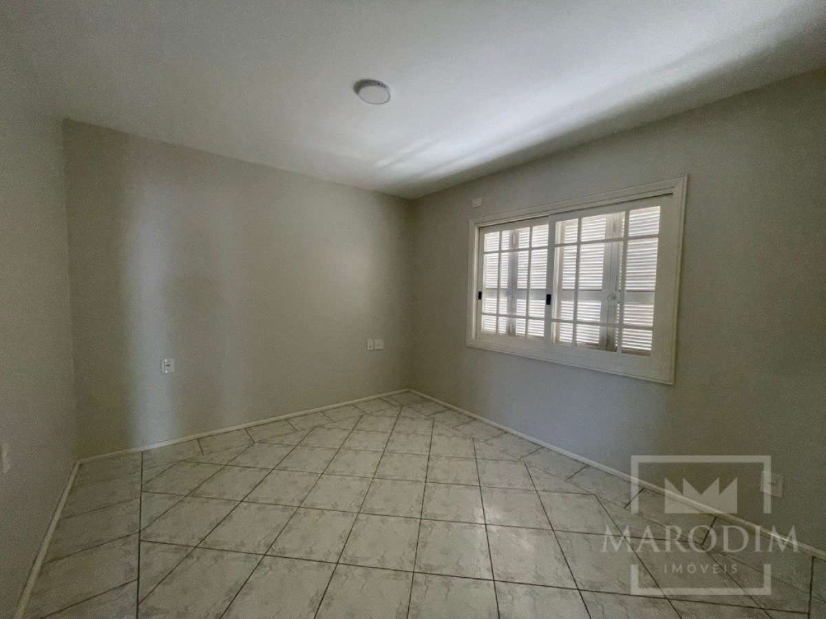 Casa com 293m², 3 dormitórios, Nao suíte, 1 vaga, no bairro Bosque em Marau