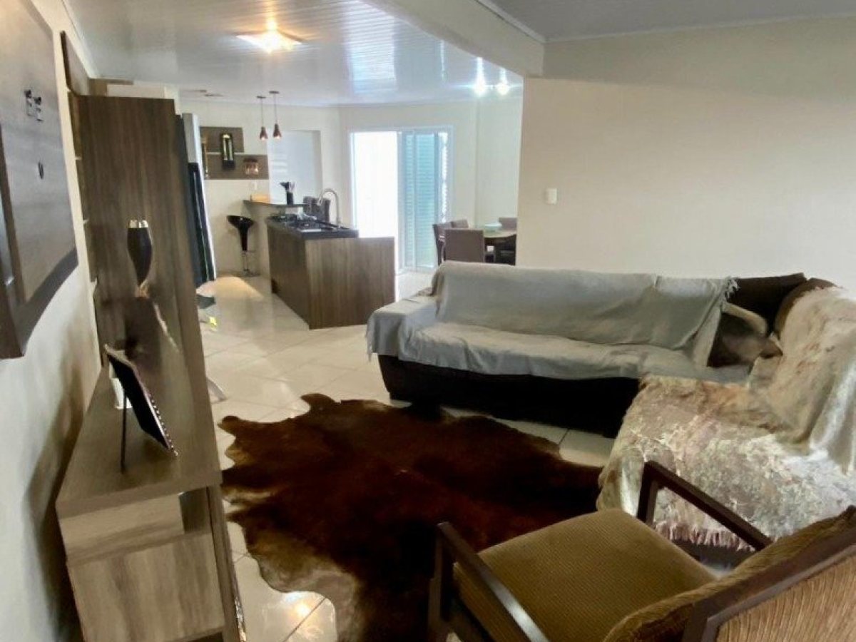 Casa com 166m², 4 dormitórios, Nao suíte, 3 vagas, no bairro Centro em Marau