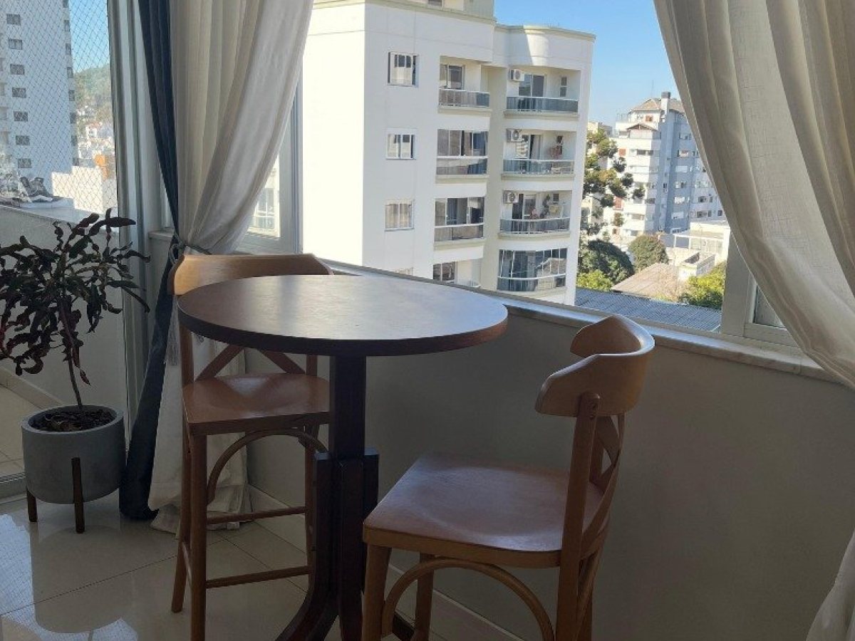 Apartamento com 134m², 3 dormitórios, Sim suíte, 2 vagas, no bairro Centro em Marau