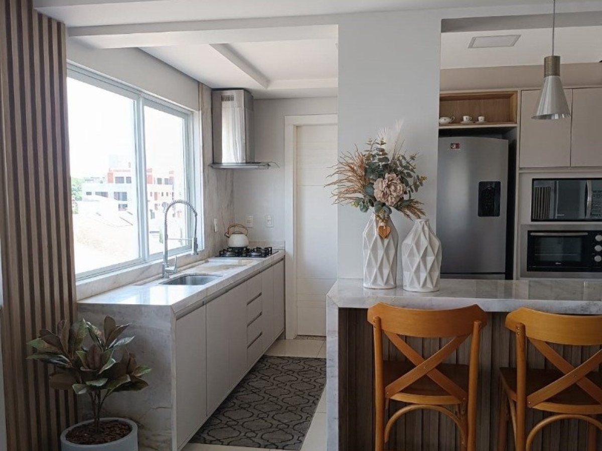 Apartamento com 134m², 3 dormitórios, Sim suíte, 2 vagas, no bairro Centro em Marau