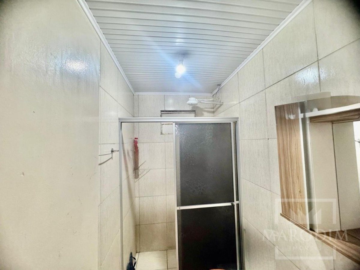 Casa com 180m², 4 dormitórios, Nao suíte, 2 vagas, no bairro Santa Lucia em Marau