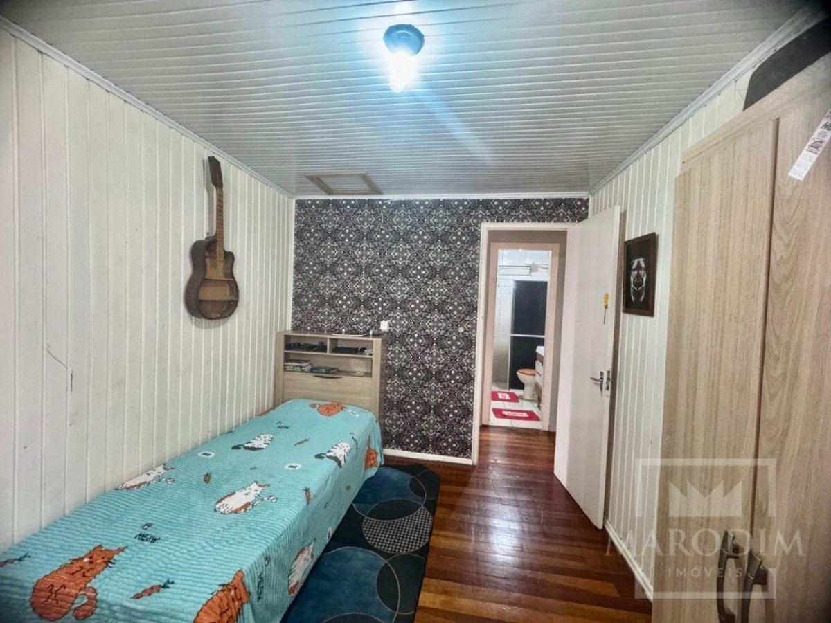 Casa com 180m², 4 dormitórios, Nao suíte, 2 vagas, no bairro Santa Lucia em Marau