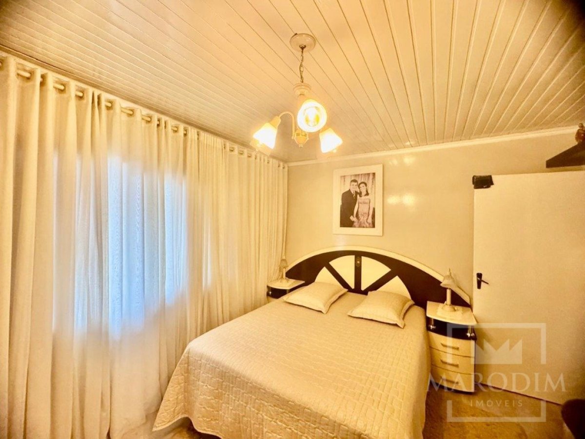 Casa com 240m², 4 dormitórios, Nao suíte, no bairro Santa Lucia em Marau