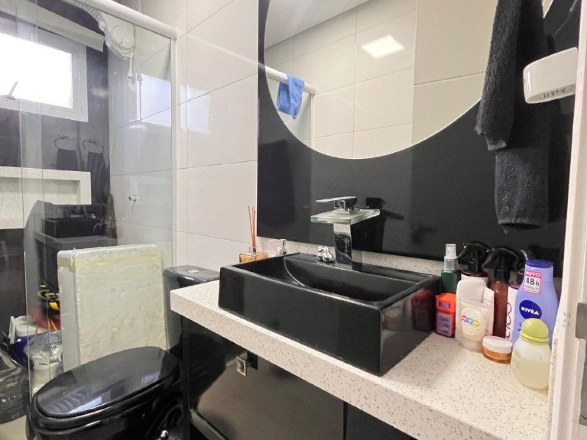 Apartamento com 72m², 2 dormitórios, Sim suíte, 1 vaga, no bairro Centro em Marau