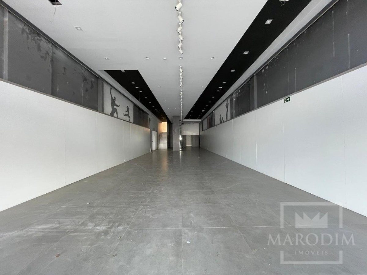 Loja com 404m², Nao suíte, no bairro Centro em Marau