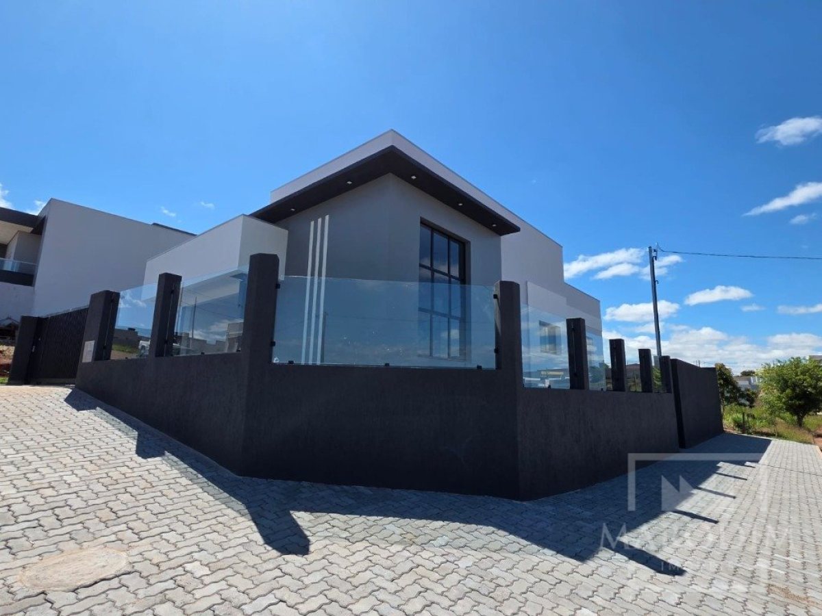 Casa com 130m², 3 dormitórios, Sim suíte, 2 vagas, no bairro Villa Bella em Marau