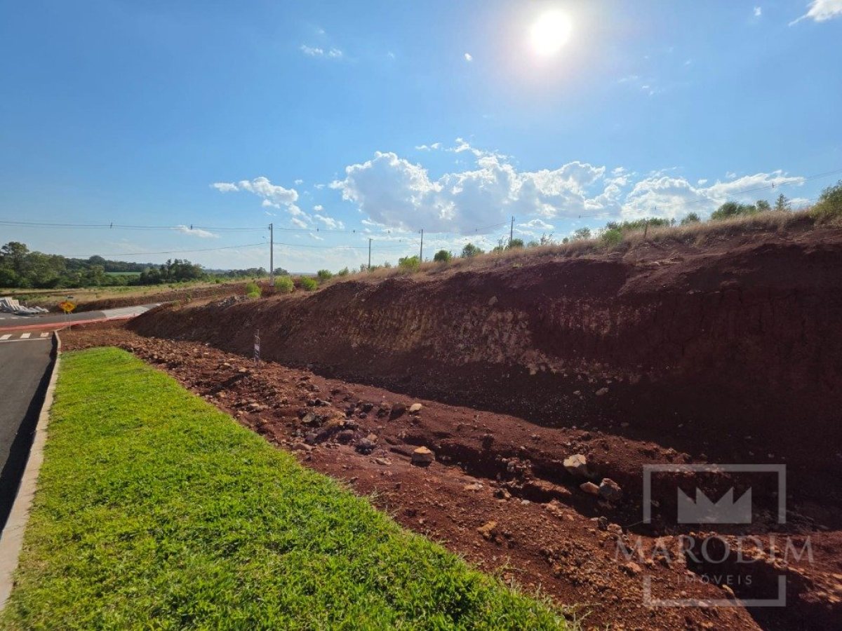 Terreno com 300m², Nao suíte, no bairro Garden 324 Bairro Parque em Marau