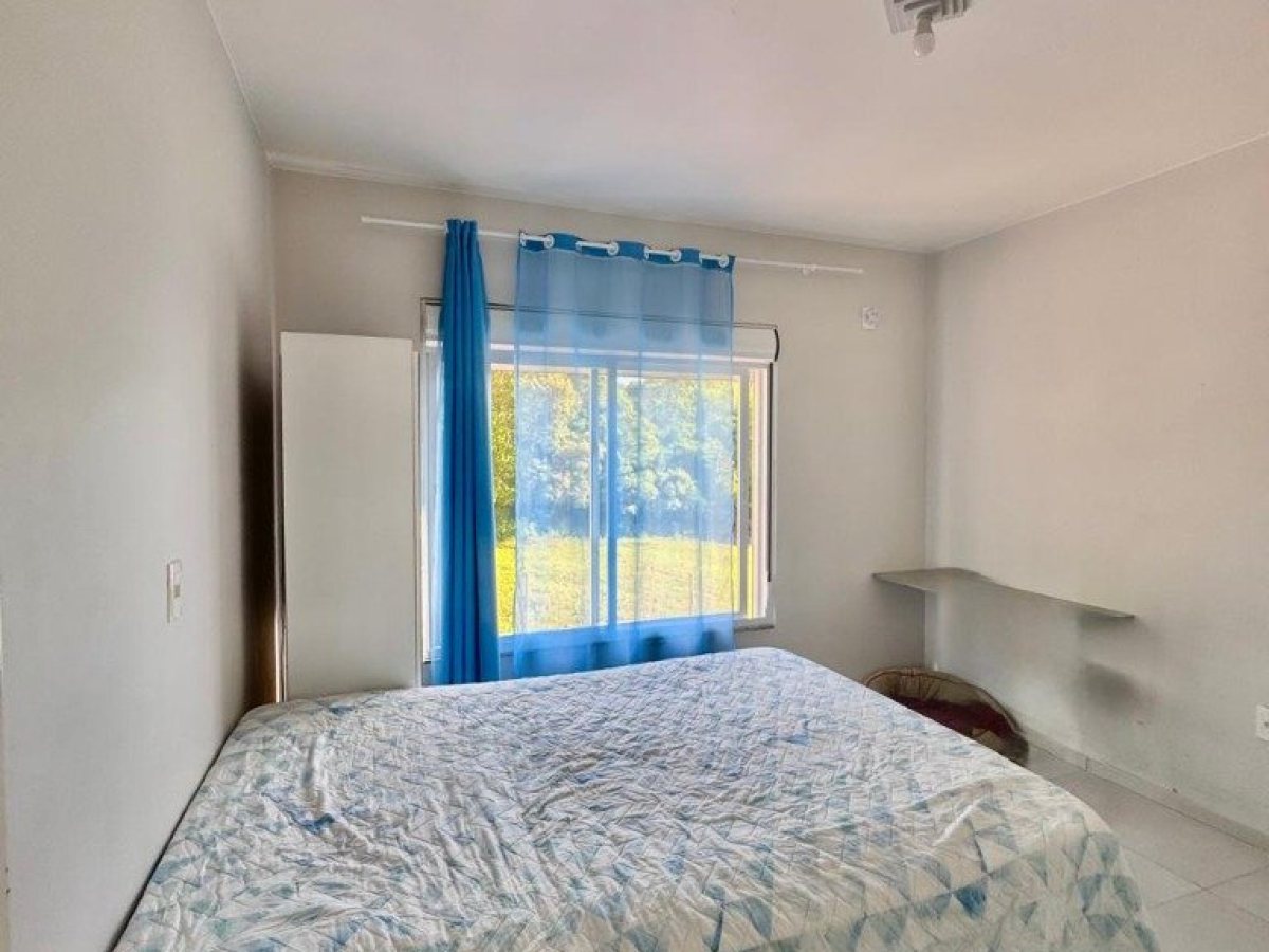 Casa com 52m², 2 dormitórios, Nao suíte, 1 vaga, no bairro Jardim Dourado em Marau