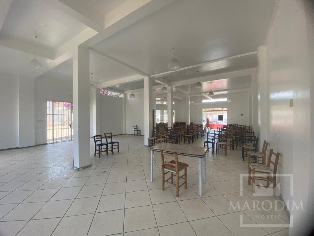 Salas/Conjuntos com 209m², Nao suíte, no bairro Portal do Sol em Marau