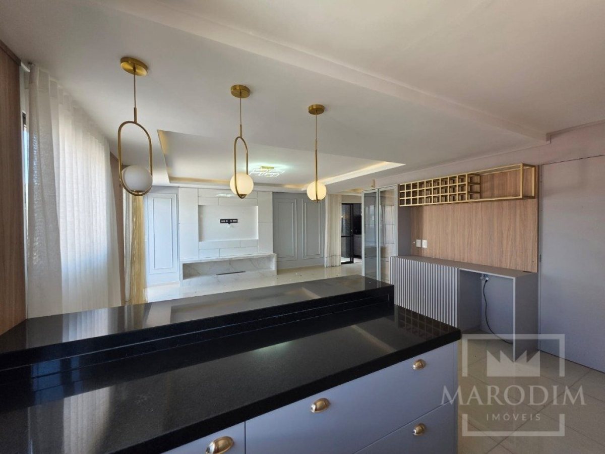 Cobertura com 240m², 3 dormitórios, Nao suíte, 2 vagas, no bairro Centro em Marau