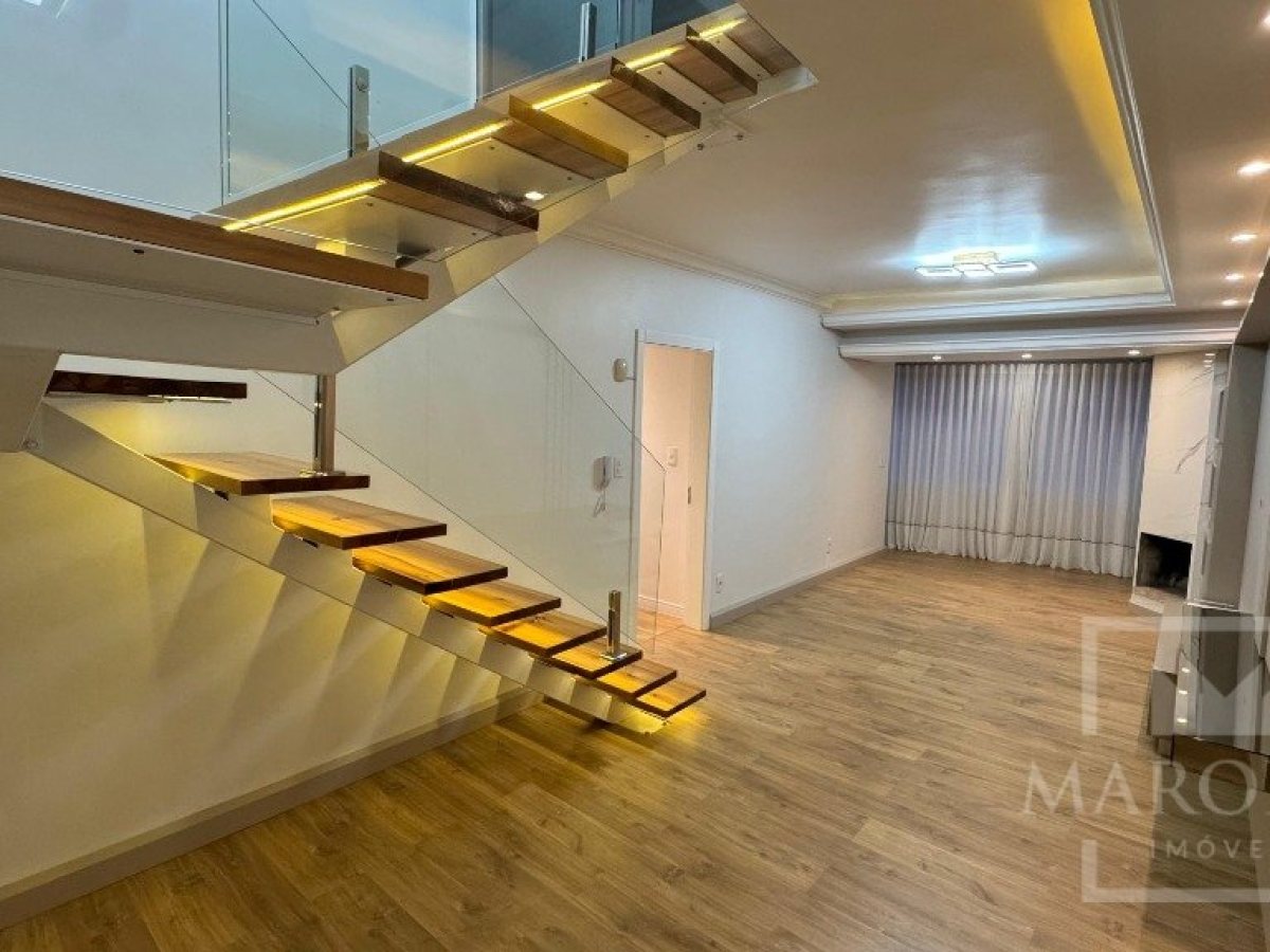 Cobertura com 240m², 3 dormitórios, Nao suíte, 2 vagas, no bairro Centro em Marau