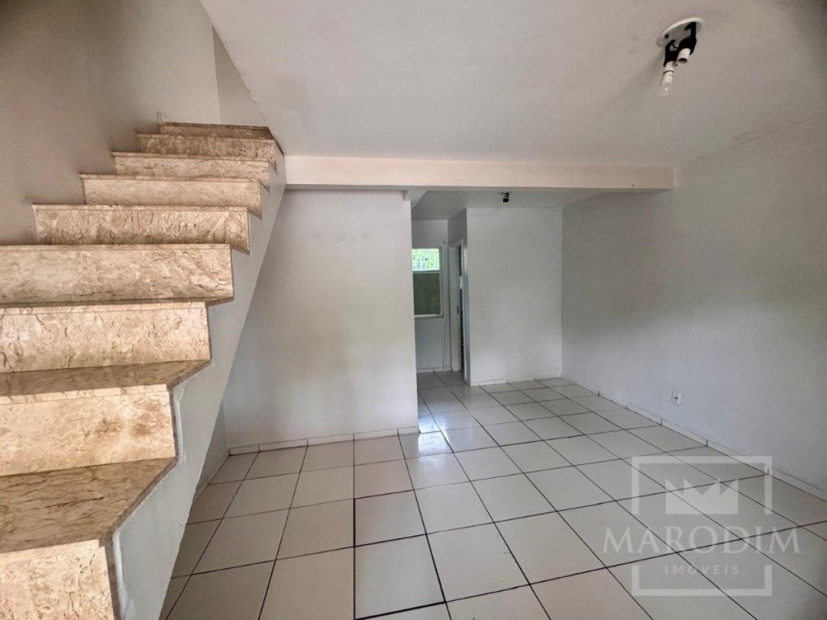 Sobrado com 68m², 2 dormitórios, Nao suíte, 1 vaga, no bairro Loteamento Busnello em Marau