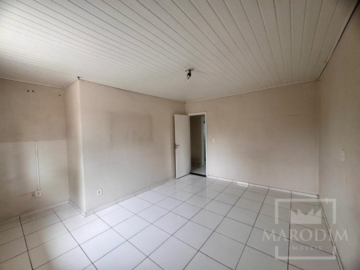 Sobrado com 68m², 2 dormitórios, Nao suíte, 1 vaga, no bairro Loteamento Busnello em Marau