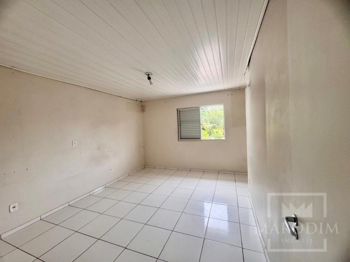 Sobrado com 68m², 2 dormitórios, Nao suíte, 1 vaga, no bairro Loteamento Busnello em Marau