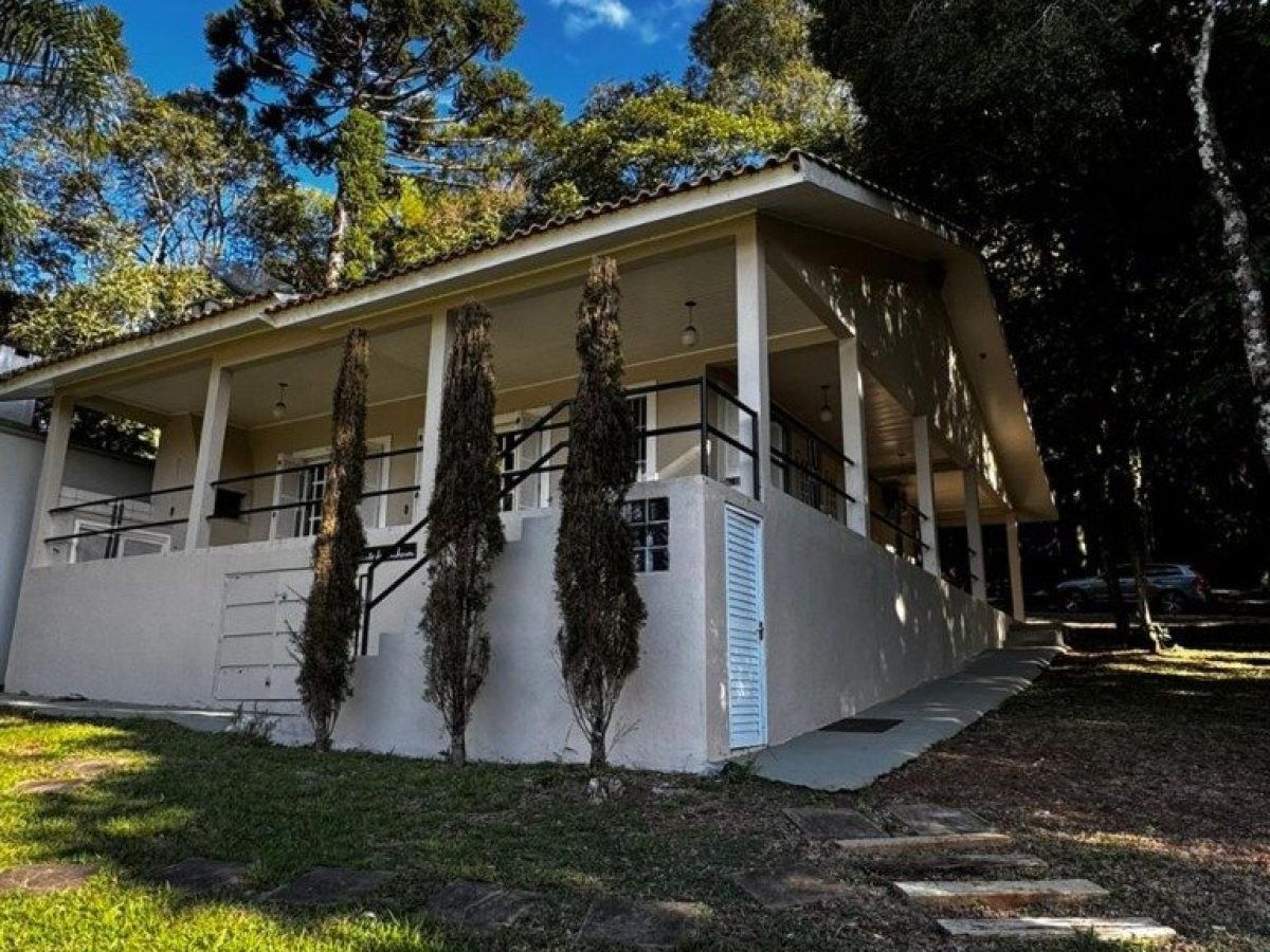 Sítio com 240m², 3 dormitórios, Nao suíte, no bairro Interior em Marau