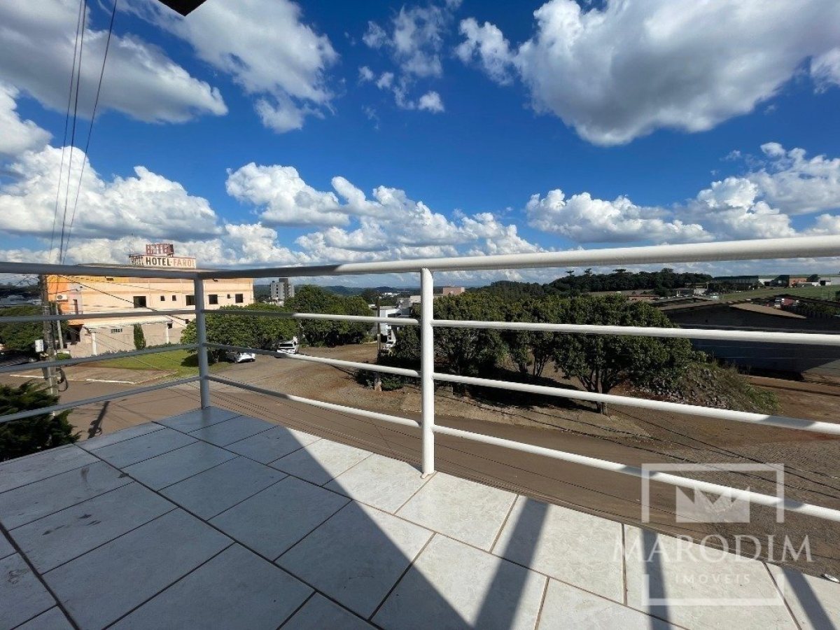 Apartamento com 53m², 2 dormitórios, Nao suíte, 1 vaga, no bairro Colina em Marau