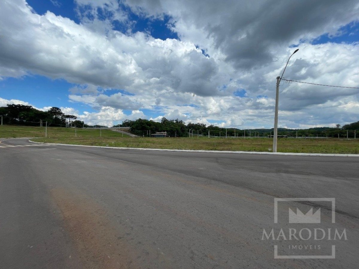 Terreno em Condomínio com 1117m², Nao suíte, no bairro Villa Consant em Marau