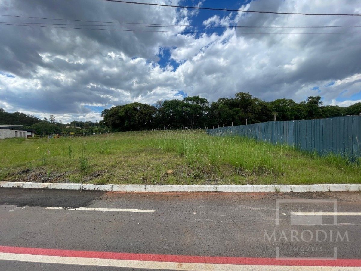 Terreno em Condomínio com 1117m², Nao suíte, no bairro Villa Consant em Marau