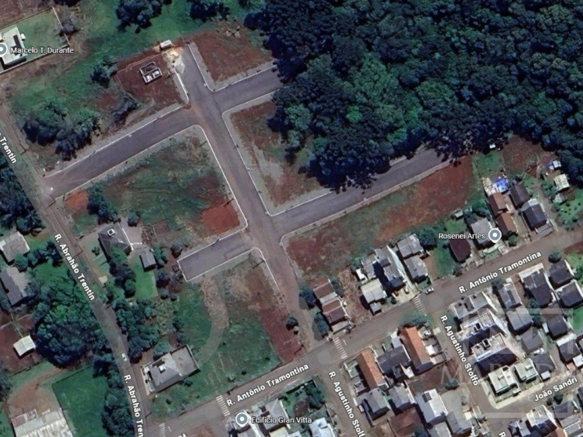 Terreno com 305m², Nao suíte, no bairro Borges de Medeiros em Marau