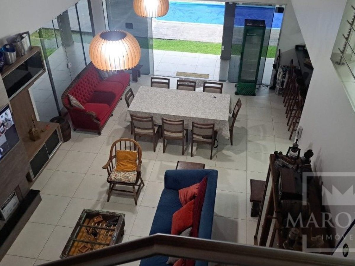 Sítio com 210m², 2 dormitórios, Nao suíte, 2 vagas, no bairro Barragem Capingui em Marau