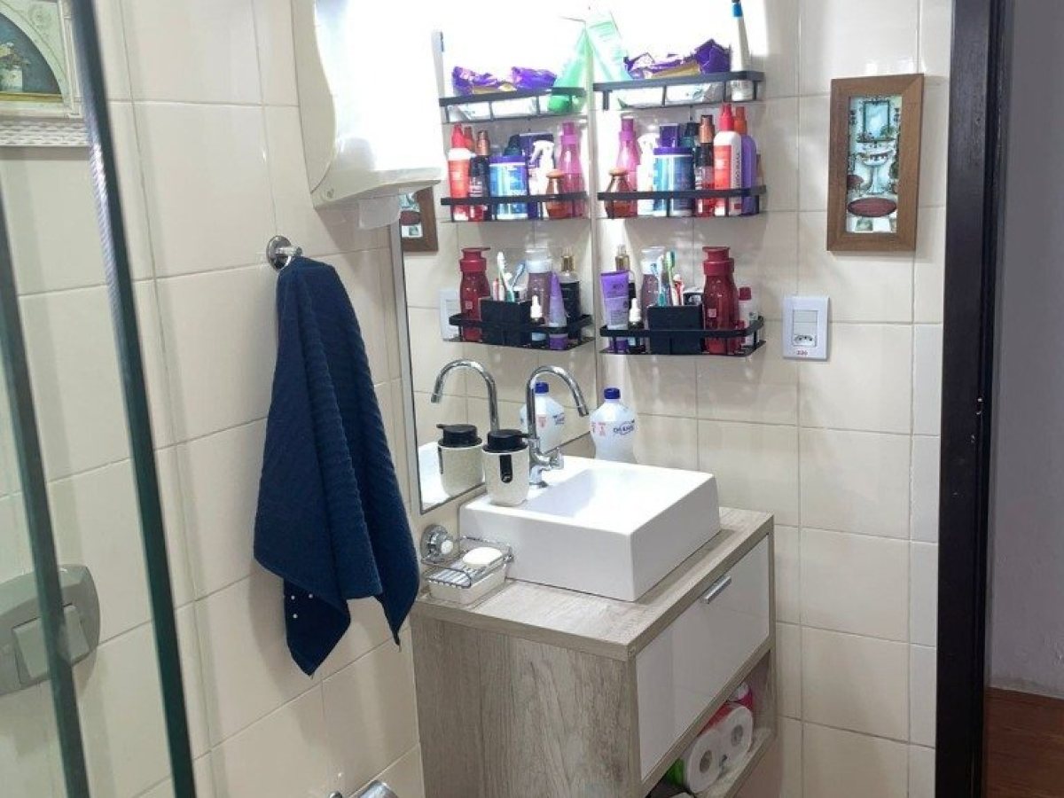 Apartamento com 75m², 2 dormitórios, Nao suíte, 1 vaga, no bairro Torres em Marau