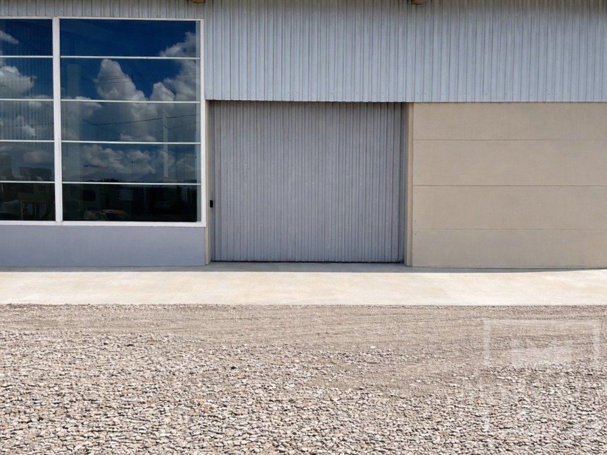 Pavilhão com 300m², Nao suíte, no bairro Distrito Industrial em Marau