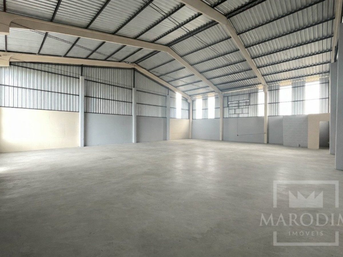 Pavilhão com 300m², Nao suíte, no bairro Distrito Industrial em Marau