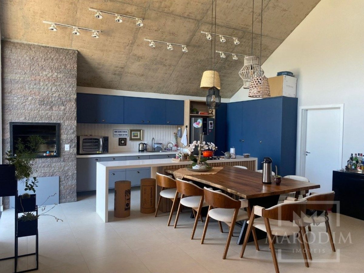 Sítio com 150m², 2 dormitórios, Sim suíte, 2 vagas, no bairro Barragem Capingui em Marau