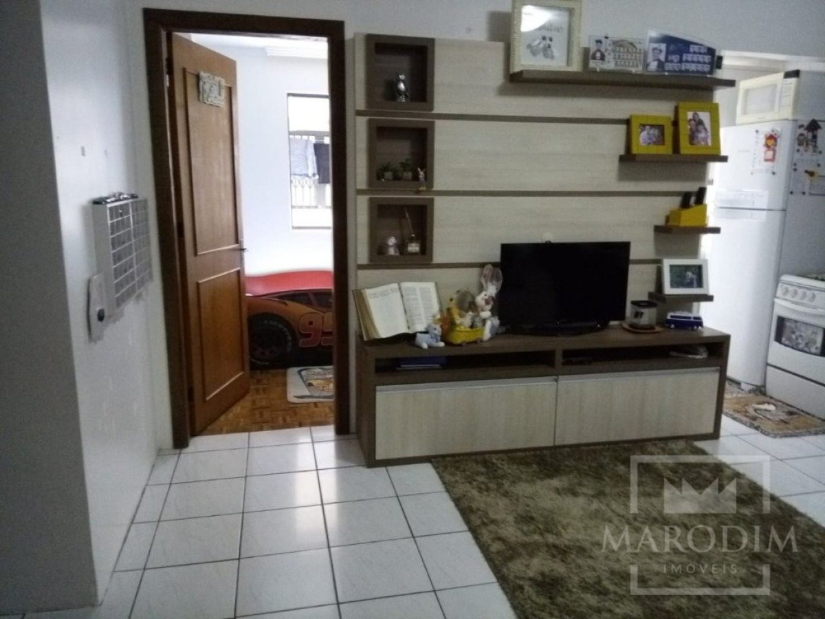 Apartamento com 56m², 2 dormitórios, Nao suíte, 1 vaga, no bairro Centro em Marau
