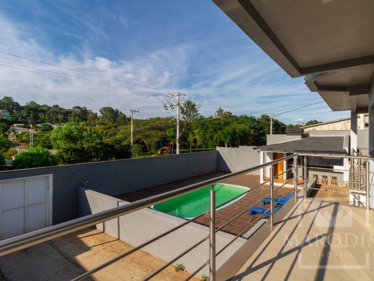 Casa com 450m², 3 dormitórios, Sim suíte, 2 vagas, no bairro São José  Operário em Marau