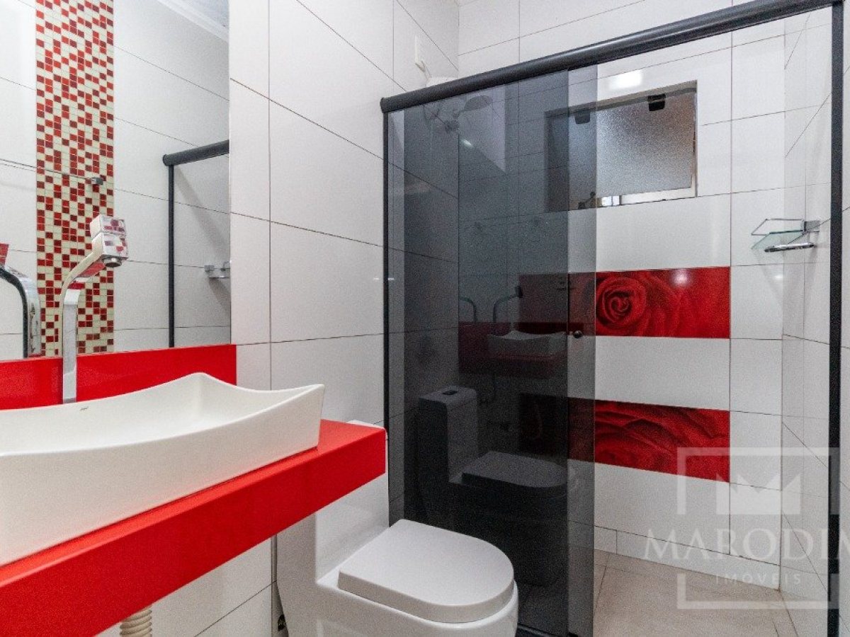 Casa com 450m², 3 dormitórios, Sim suíte, 2 vagas, no bairro São José  Operário em Marau