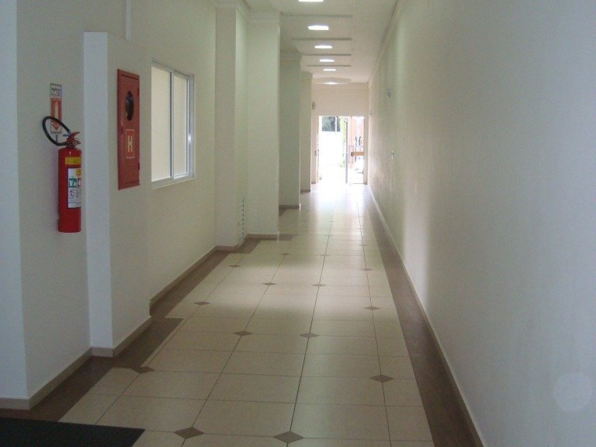 Salas/Conjuntos com 66m², Nao suíte, no bairro Centro em Marau