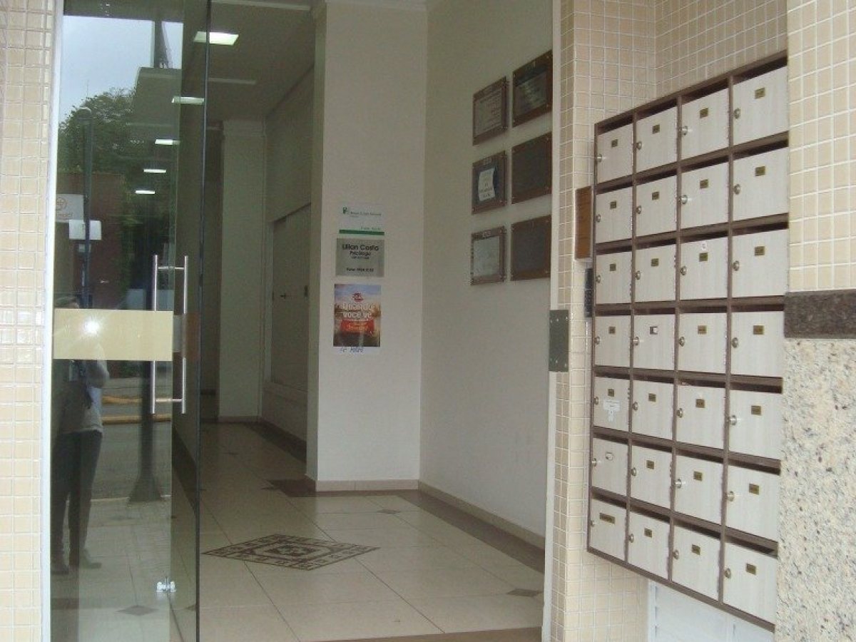 Salas/Conjuntos com 63m², Nao suíte, no bairro Centro em Marau