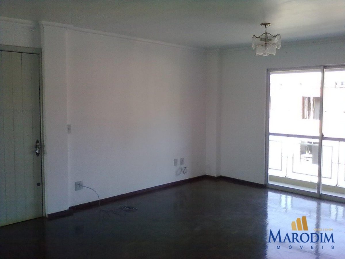 Apartamento com 90m², 3 dormitórios, Nao suíte, no bairro Centro em Marau