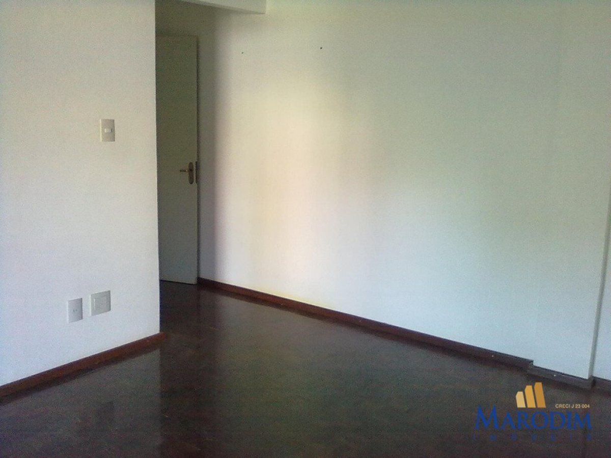 Apartamento com 90m², 3 dormitórios, Nao suíte, no bairro Centro em Marau