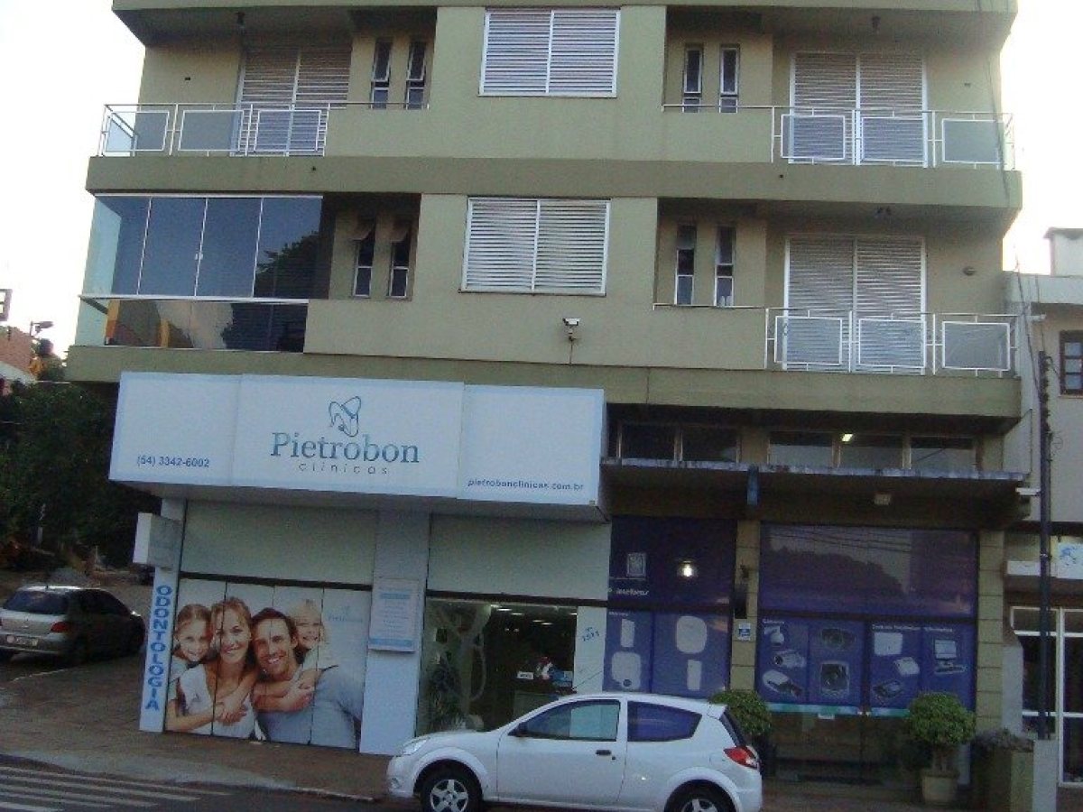 Apartamento com 90m², 3 dormitórios, Nao suíte, no bairro Centro em Marau